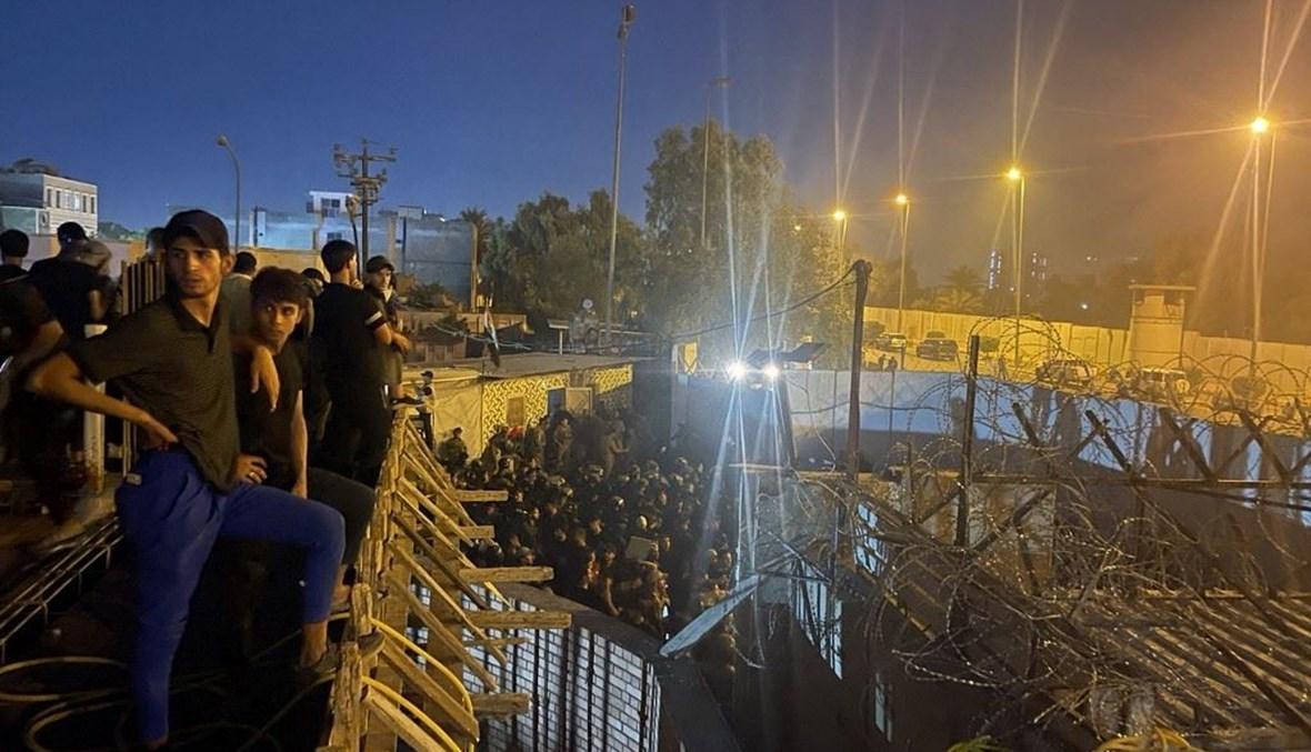 إضرام النار بالسفارة السويدية في بغداد احتجاجاً على حرق المصحف