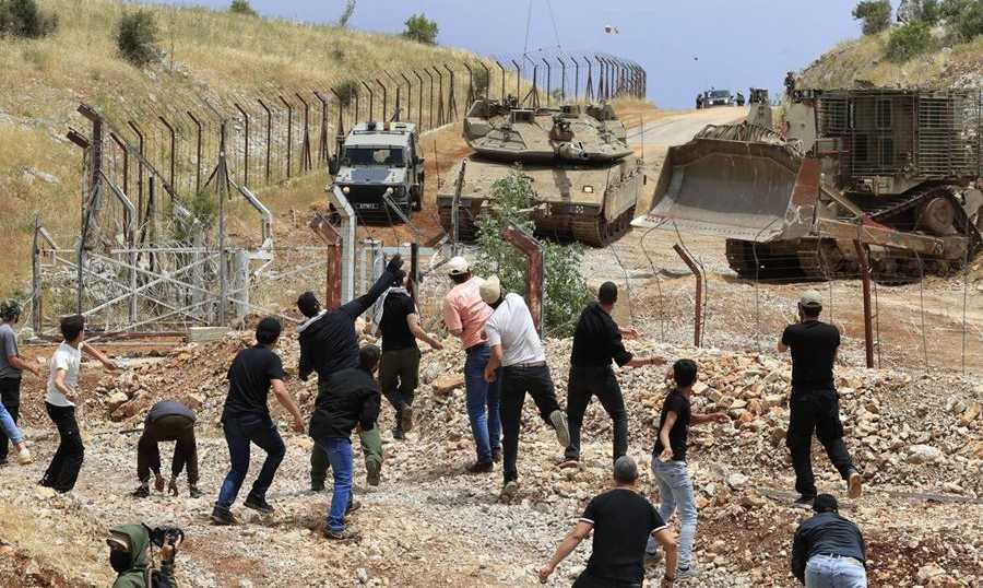 اسرائيل تلقي قنبلة تجاه الجيش.. أعمال تجريف غير مسبوقة على الحدود!