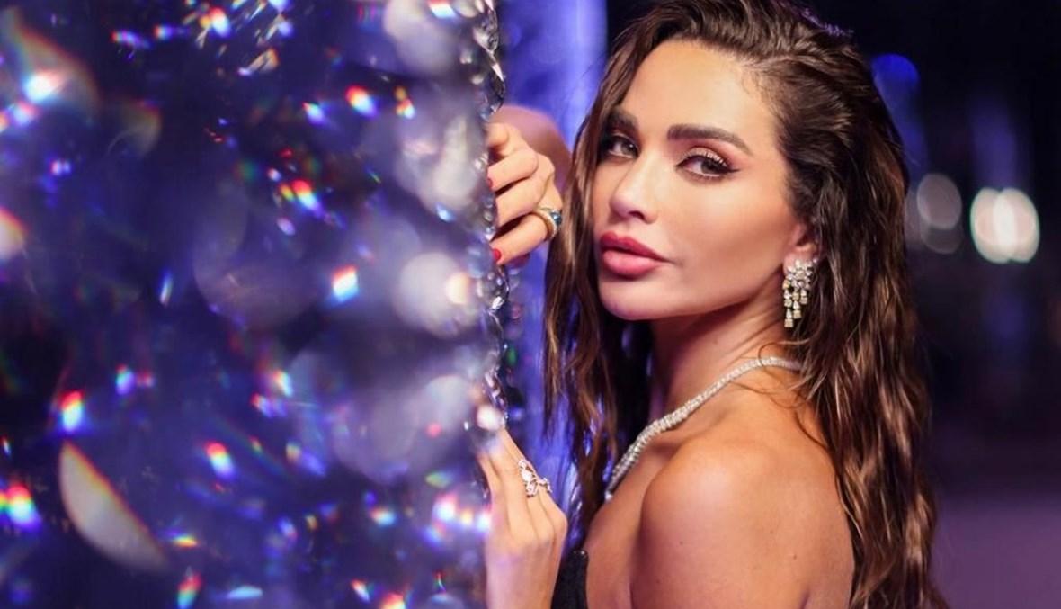 داليدا خليل في جلسة تصوير خاصة بتصميم وديع دو جريج