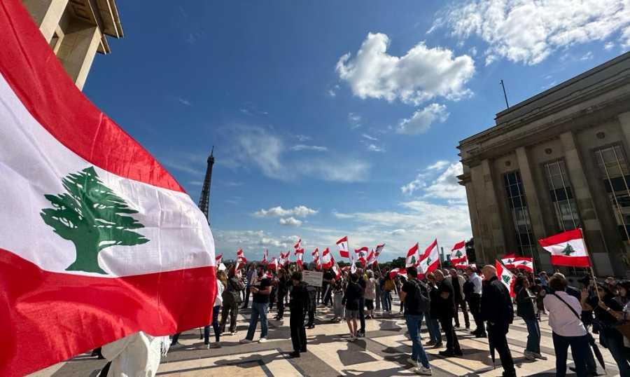 وقفة تضامنيّة مع بيروت وضحاياها في الذكرى الثالثة لتفجير المرفأ في ساحة تروكاديرو