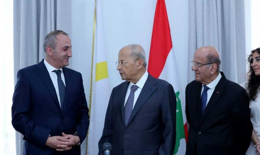 عون يلبي دعوة رئيس البعثة الفرنكوفونية في لبنان