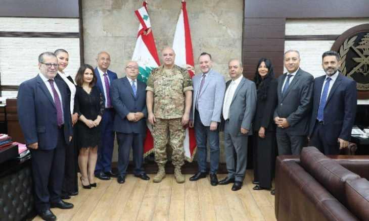 قائد الجيش غير طامح للرئاسة لكنه يقبل التحدي اذا استدعت المرحلة