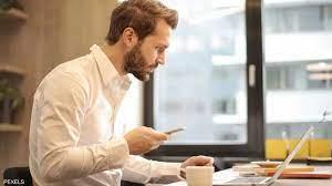 تجلس لساعات طويلة خلال اليوم.. خطر مميت يداهم صحتك