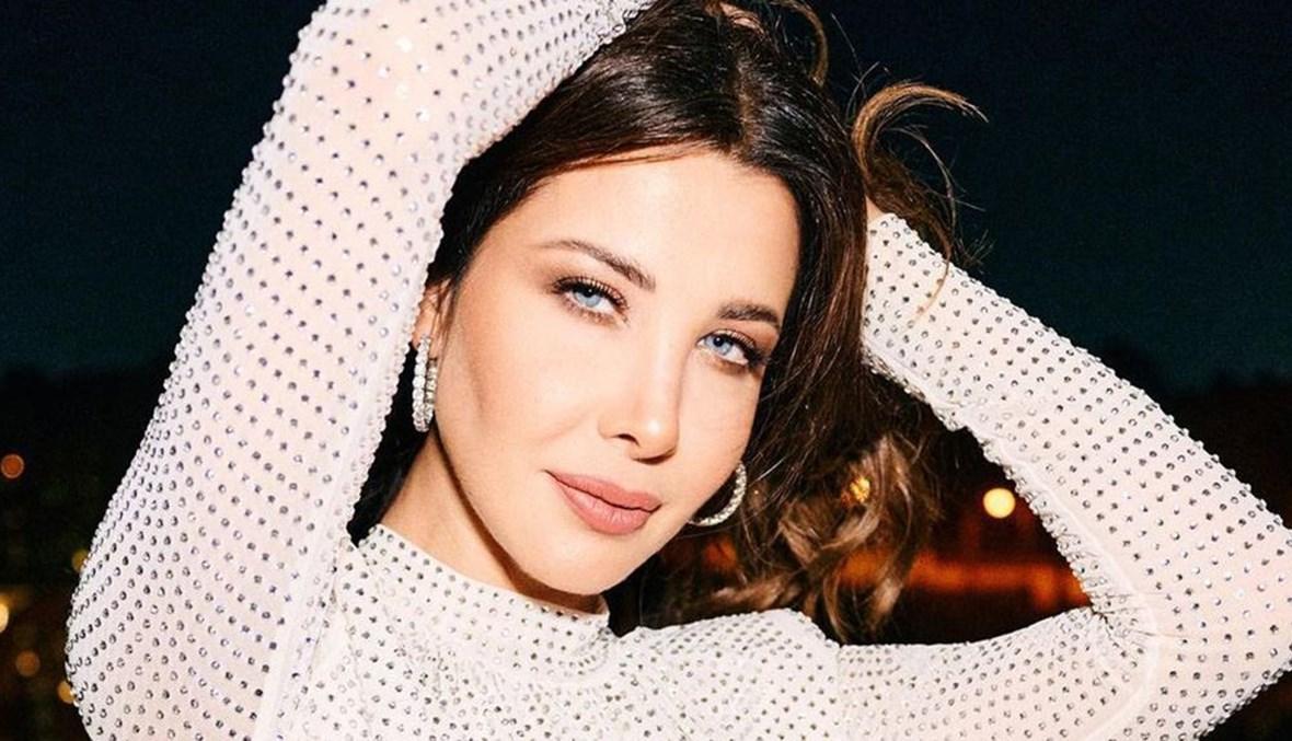 بالرقص والزغاريد... نانسي عجرم وفيفي عبده تجتمعان بعفوية في مصر (فيديو)