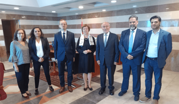 الحلبي يبحث وفرونتسكا تحديات"التربية" مطلع العام الدراسي