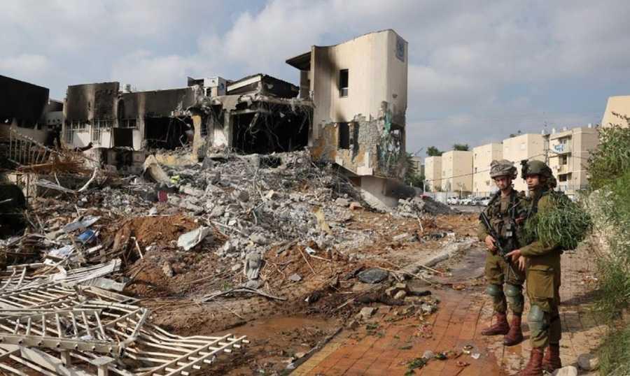 الجيش الإسرائيلي يطلب من 1,1 مليون من سكان غزّة الانتقال للجنوب.. هل دقّت "ساعة الصفر"؟