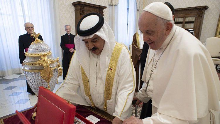 قداسة البابا فرنسيس يستقبل جلالة ملك البحرين