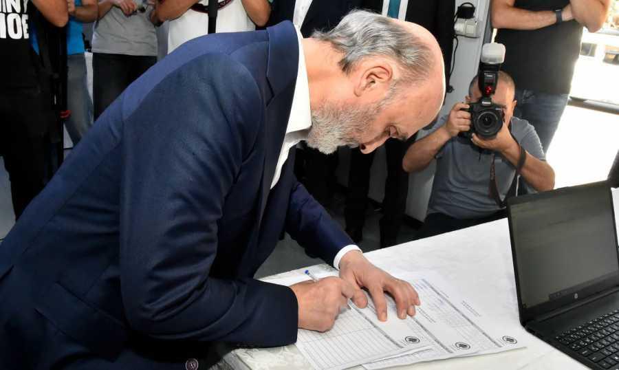"القوات" انتخبت أعضاء هيئتها التنفيذيّة.. وجعجع: نفذ الأمر.. والقرار 1701 أول مهامها