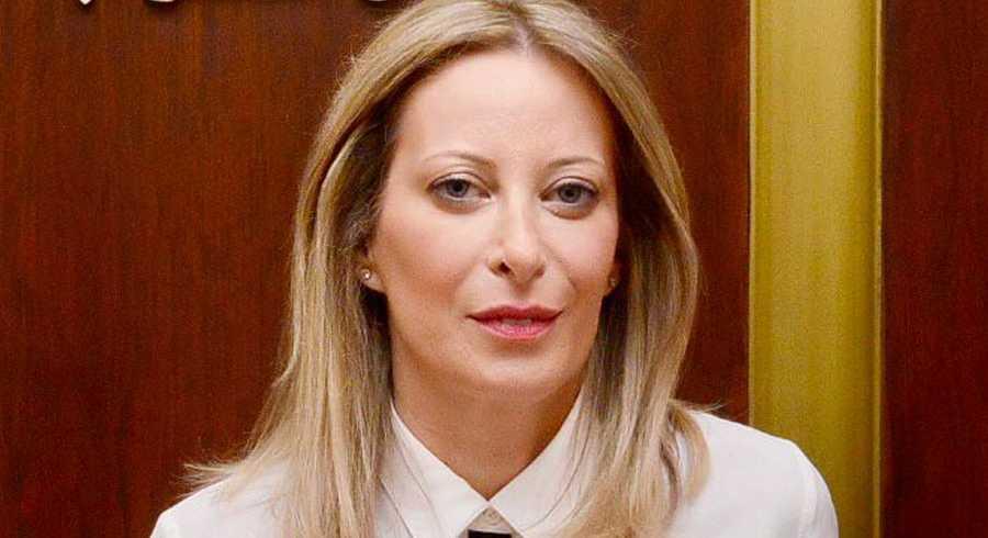 أيوب تُطالب باتخاذ مواقف استثنائية وتنفيذ القرارات الدولية لمنع جرّ لبنان الى الحرب