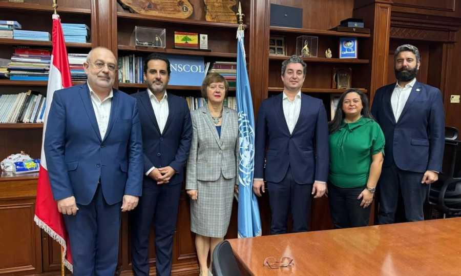 وفد"قوى التغيير" يلتقي فرونتسكا: لوقف إطلاق نار فوري في لبنان وغزة