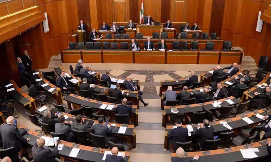 إقرار قانون الصندوق السيادي بعد تعديلات... وبرّي يرفع الجلسة إلى الثالثة غداً