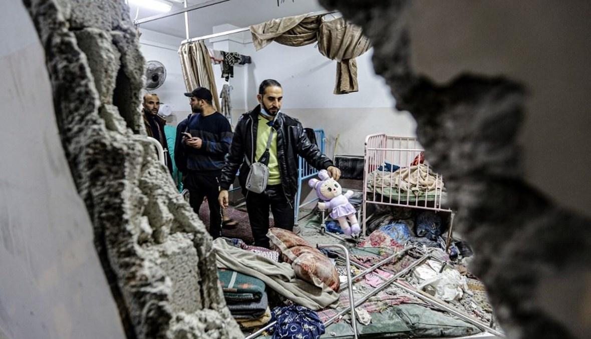 بالصور- الجيش الإسرائيلي يقصف مستشفى ناصر في خان يونس... وأكثر من مئة قتيل في مخيّم جباليا