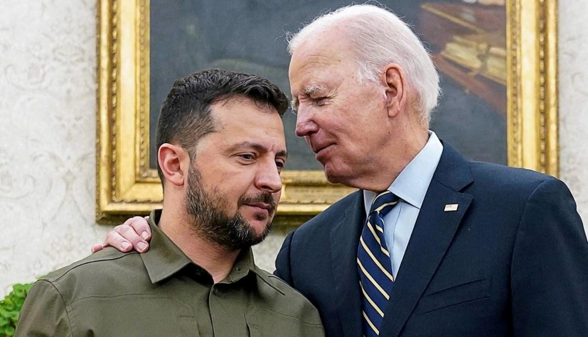 بايدن يعد زيلينسكي بمساعدات عسكرية "مهمة وسريعة"