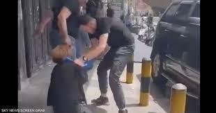 في لبنان.. محامية تتعرض لضرب مبرح وتعليق الجاني