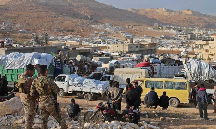 النازحون السوريون: 75 ألف موقوف… و20 ألف مسلّح؟