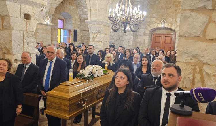 في وداع مؤثر رسمي وحزبي وشعبي.. الزميلة ريتا شاهين الى مثواها الاخير