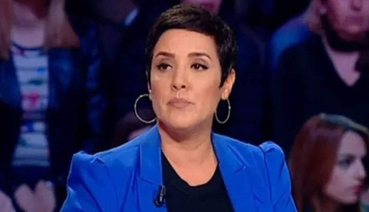 تونس: الأمن يوقف بالقوّة مُعلّقة تلفزيونية إثر تصريحات ساخرة عن وضع البلاد (فيديو)