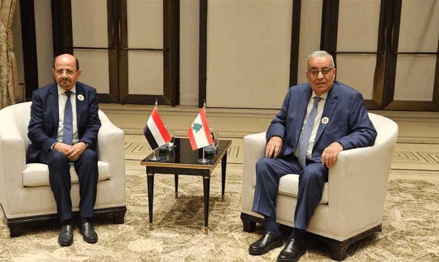 بوحبيب يلتقي نظيريه البحريني والعراقي: لإعطاء السلام فرصة حقيقية