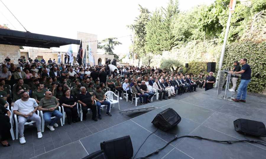 "ويلات لبنان بدأت من جبهة الجنوب وتنتهي مع إغلاقها".. الجميّل لنصرالله: عد الى لبنانيتك وتساوَ مع الآخرين وسلّم سلاحك