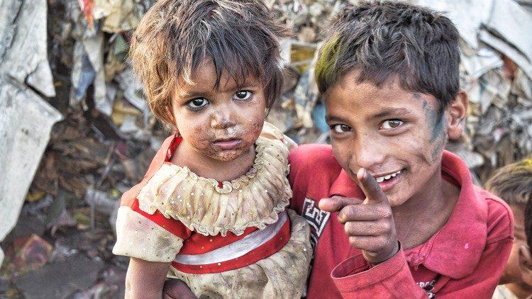 رسالة البابا فرنسيس لمناسبة اليوم العالمي للفقراء ٢٠٢٤