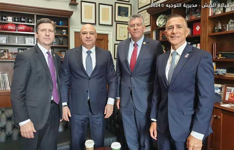 قائد الجيش يواصل لقاءاته ضمن إطار زيارته إلى الولايات المتحدة