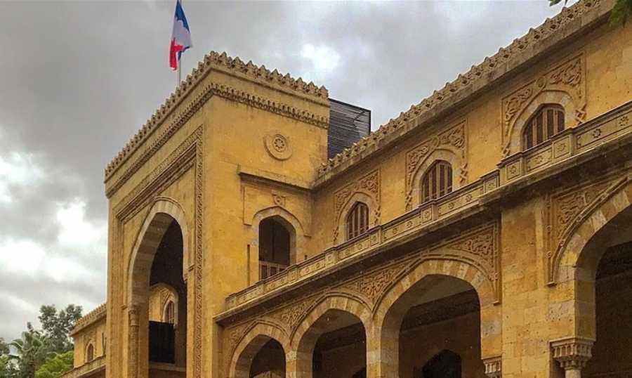 انطلاق الدورة الأولى من الانتخابات النيابية الفرنسية في لبنان