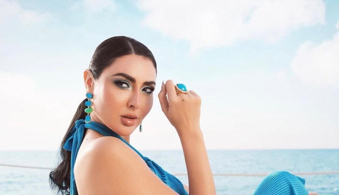 مريم حسين في حالة عشق لا تنتهي مع الأزرق