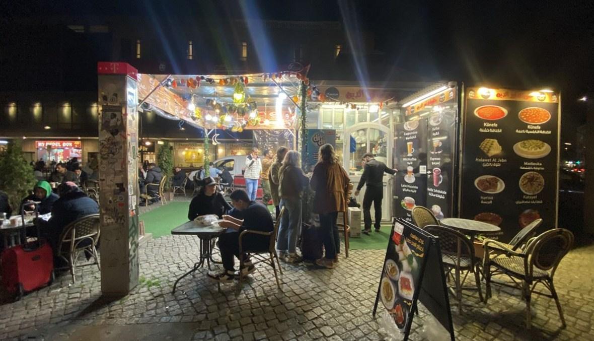شوارع العرب في ألمانيا: فيروز وفلسطين والحلال