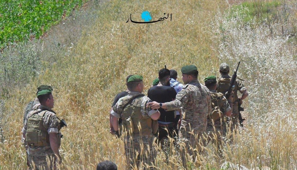في الوزاني... إصابة آلية للجيش اللبناني برشقات رشاشة إسرائيلية ونجاة عناصرها