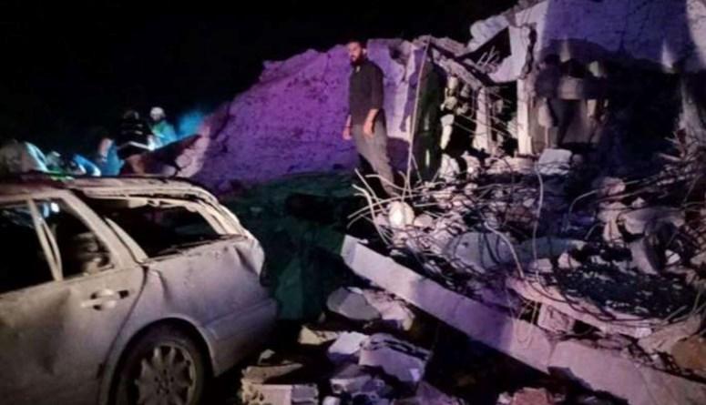 غارة إسرائيلية تودي بحياة مدنيين في جنوب لبنان... وحزب الله يطلق عشرات الصواريخ