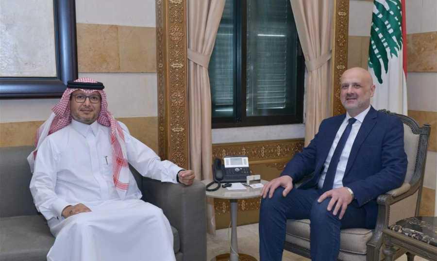 مولوي يعرض الاوضاع مع السفير بخاري