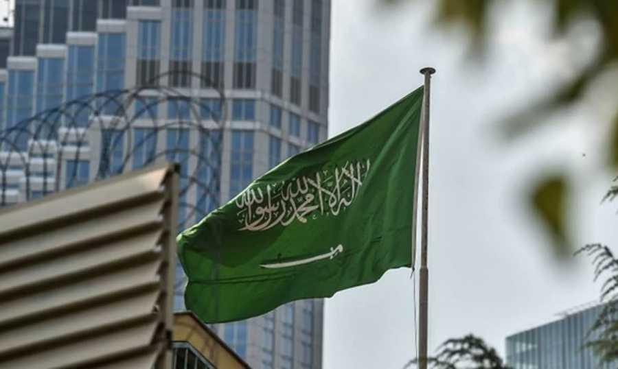 السعودية في لبنان إنسانيا وخارجه سياسياً حتى يصبح القرار لبنانيا!