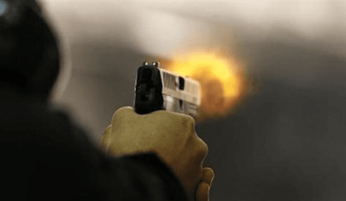 في المريجات.. ملاحقة كاهن واطلاق نار كثيف على سيارته ومنزله!