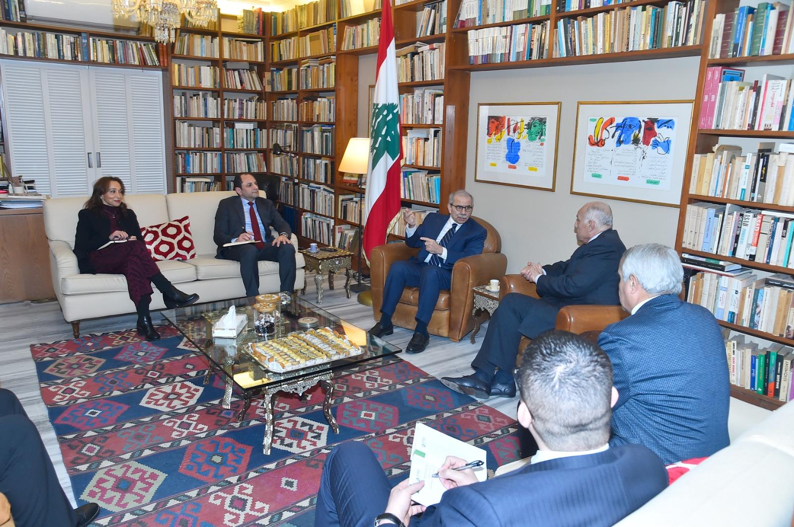 المبعوث الرئاسي الجزائري مهنئا سلام: كل الدعم للبنان لمواجهة التحديات