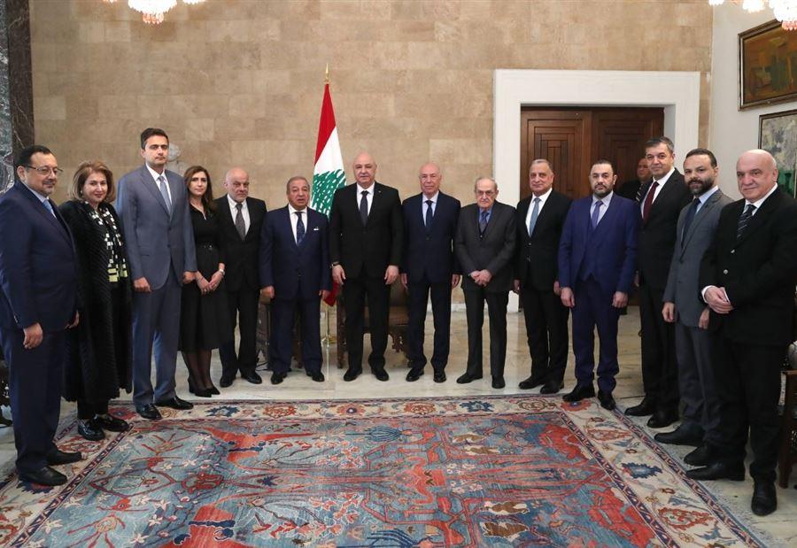 عون يتابع الاتصالات لإلزام إسرائيل بالانسحاب في 18 شباط.. ويتسلَّم دعوة للمشاركة في تشييع نصرالله وصفي الدين
