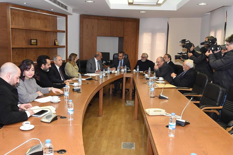 "الشؤون الخارجية" تبحث مع ريزا في إعادة الاعمار