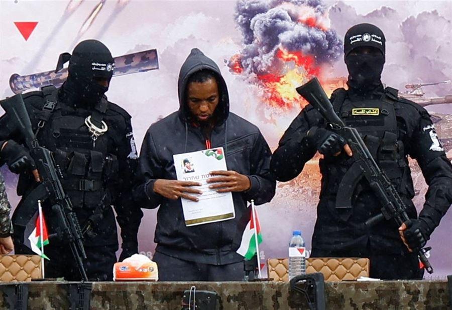 أطلق سراحهما بعد 10 سنوات... تفاصيل حول "الأسيرين المنسيين"