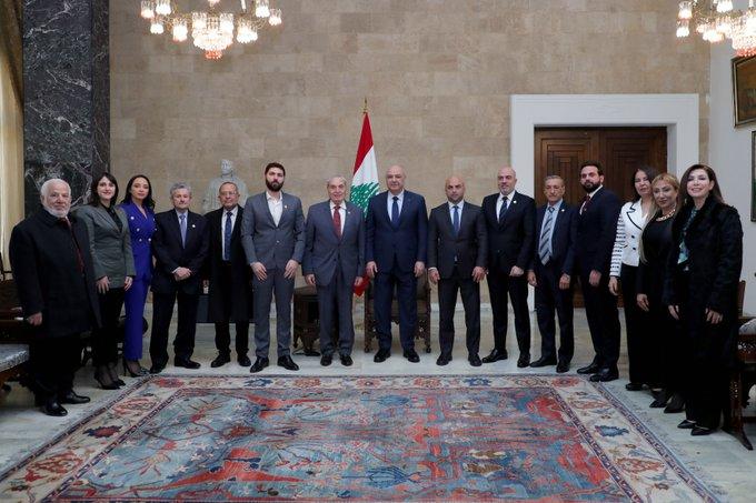 عون يسلّم تصريح الذمة الماليّة ويلتقي المجلس "الاغترابي": الإغتراب ليس قيمة مضافة للبنان إنما قيمة مضاعفة