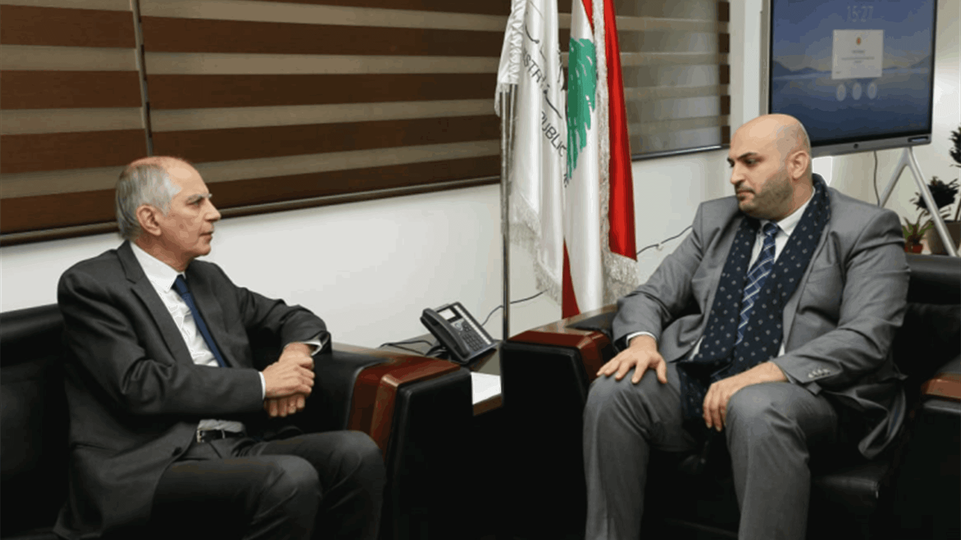 وزير الصحة في لقاء مع السفير الفرنسيّ: لإعادة إعمار ما هدمه "العدوان"
