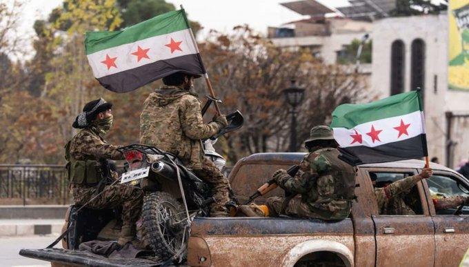 اللاذقية... مقتل عنصرين من وزارة الدفاع بكمين مسلّح في حي الدعتور في المدينة.