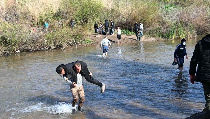 "إصرار على العبور"... وتيرة النزوح السوريّ إلى شمال لبنان في ارتفاع متزايد