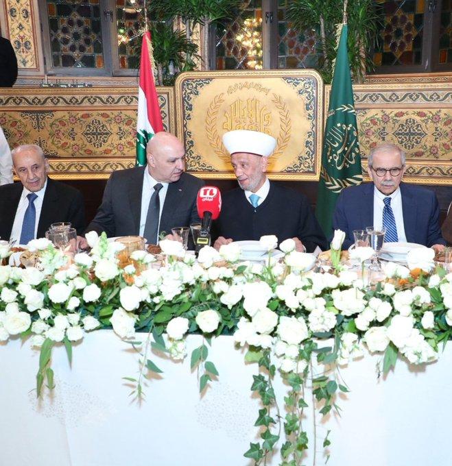رئيس الجمهورية من دار الفتوى: لا مشروع يعلو على مشروع الدولة القوية.. ودريان: سيبدأ في لبنان عهد مُشرق في الإنقاذ والإصلاح