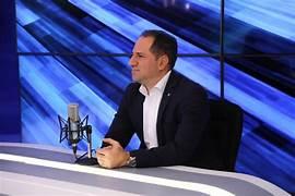 الجميّل عبر صوت لبنان: لسنا مستعدين لمناقشة مبدأ بقاء السلاح وواجب الجيش أن يكون حيث يريد "ويلي مش عاجبو يضرب راسو بالحيط"
