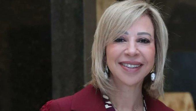 اللبنانية الأولى نعمت عون تفاجئ ابنها على أرض الملعب: "عيد سعيد" 