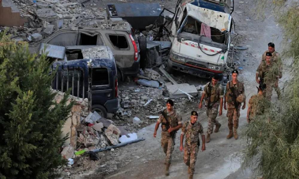 شهيد و3 جرحى للجيش بانفجار جسم مشبوه في وادي العزية.. وعون معزيا: مرّة جديدة يدفع الجيش ثمن بسط سلطة الدولة