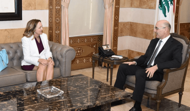 الحجار استقبل ريزا وبحث وجونسون الدعم الأميركي لقوى الأمن