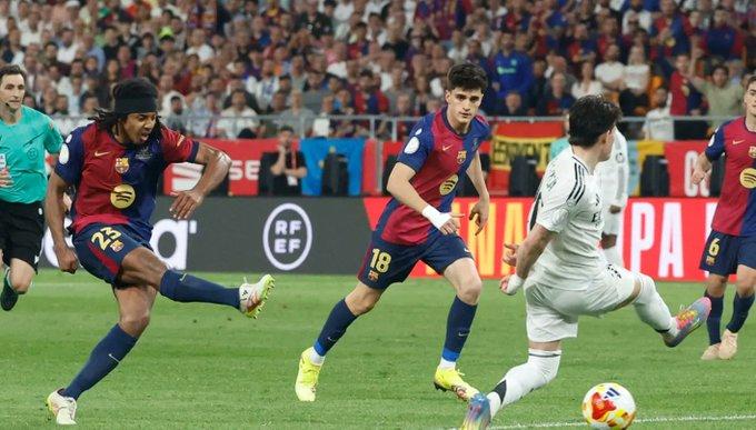 برشلونة يكرس تفوقه على ريال مدريد ويتوج بلقب كأس ملك إسبانيا