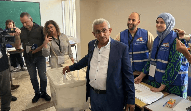 سعد بعد الادلاء بصوته في صيدا: نتمنى على الاهالي تحكيم ضميرهم