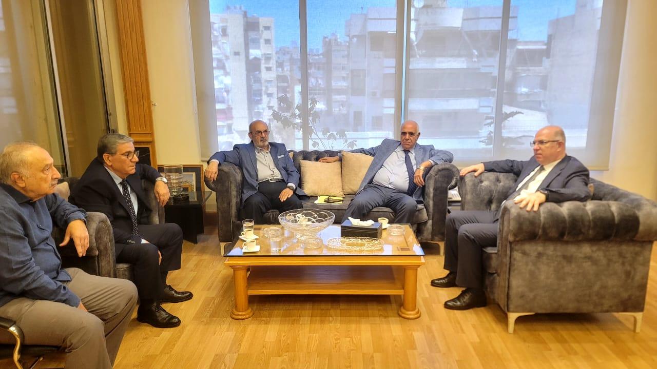 وزير العمل يبحث والقصيفي انضمام الصحافيين الى "الضمان"