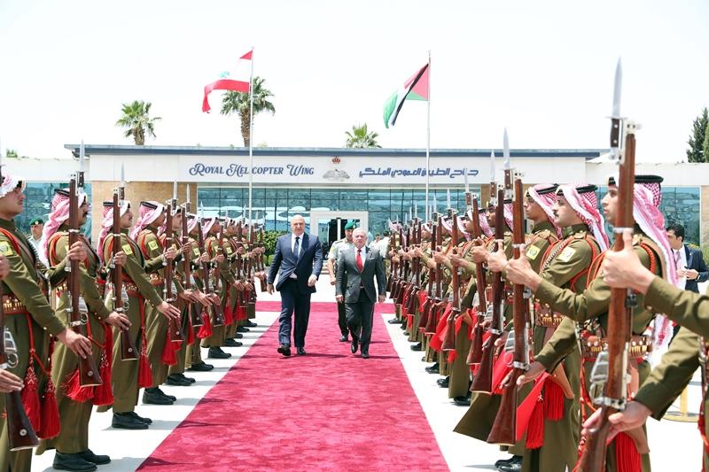 قمة لبنانية -اردنية في قصر بسمان في عمان وتوافق على اهمية تعزيز العلاقات اللبنانية -الاردنية عون: زيارتي إلى الأردن تأتي في ظرف دقيق